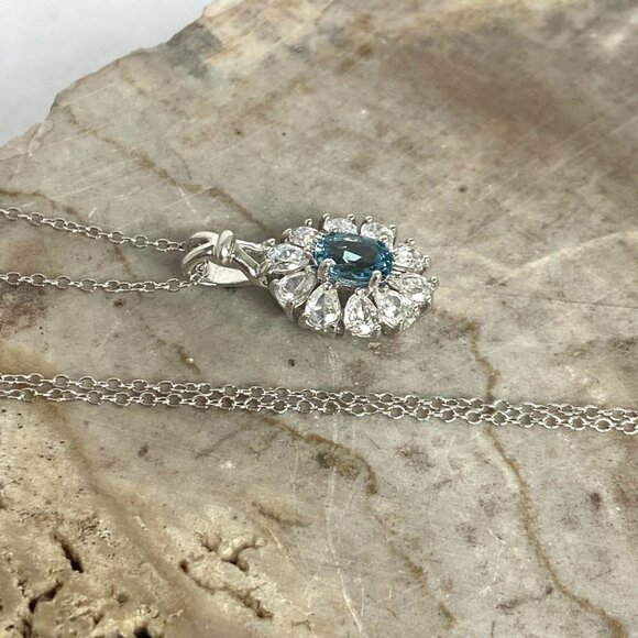 Sterling Silver 925 Thailand Oval Blue Topaz CZ Halo Pendant Necklace 18" Chain - Picture 11 of 16